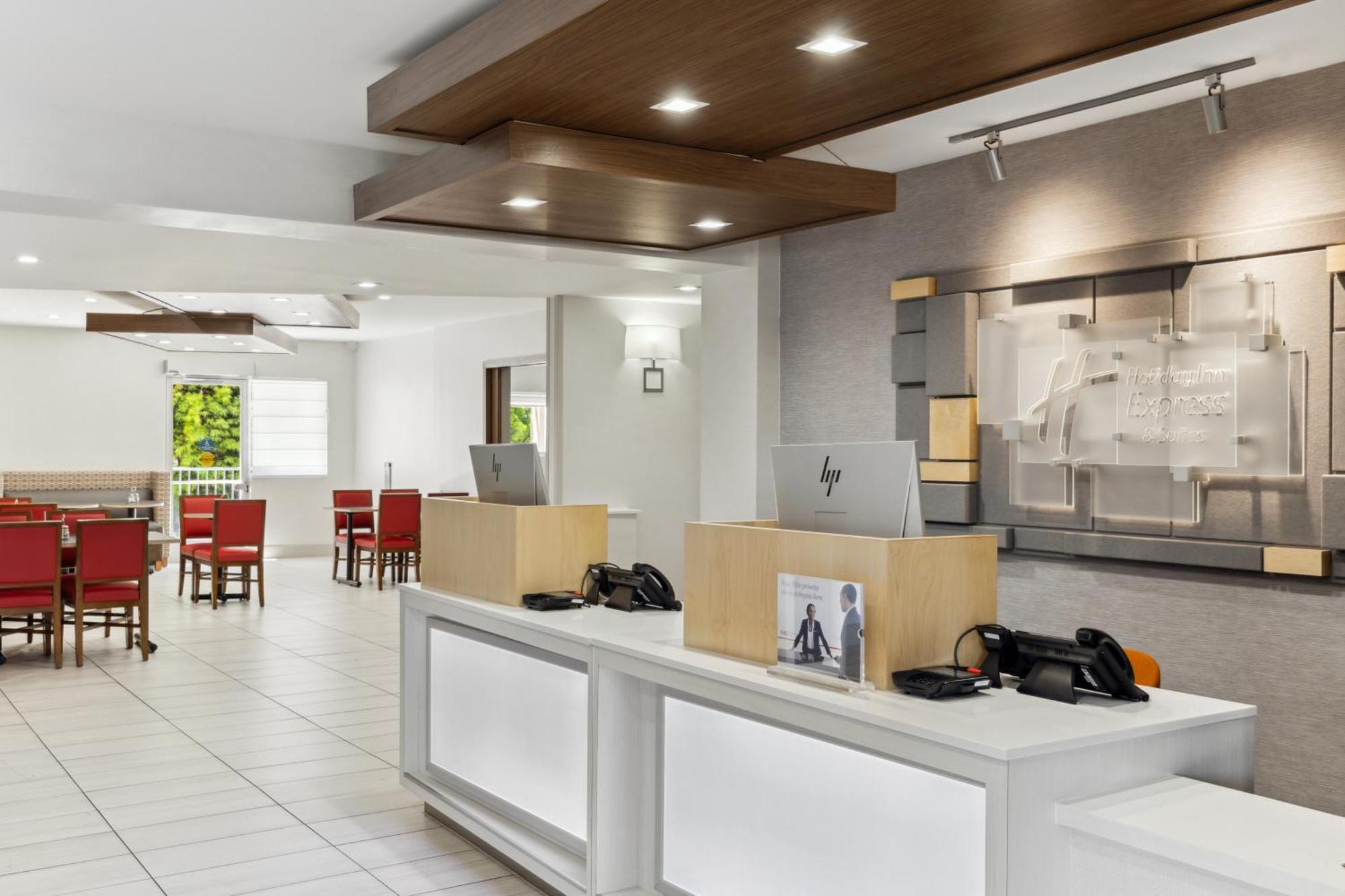 Holiday Inn Express & Suites Mountain View Silicon Valley By Ihg Exterior foto