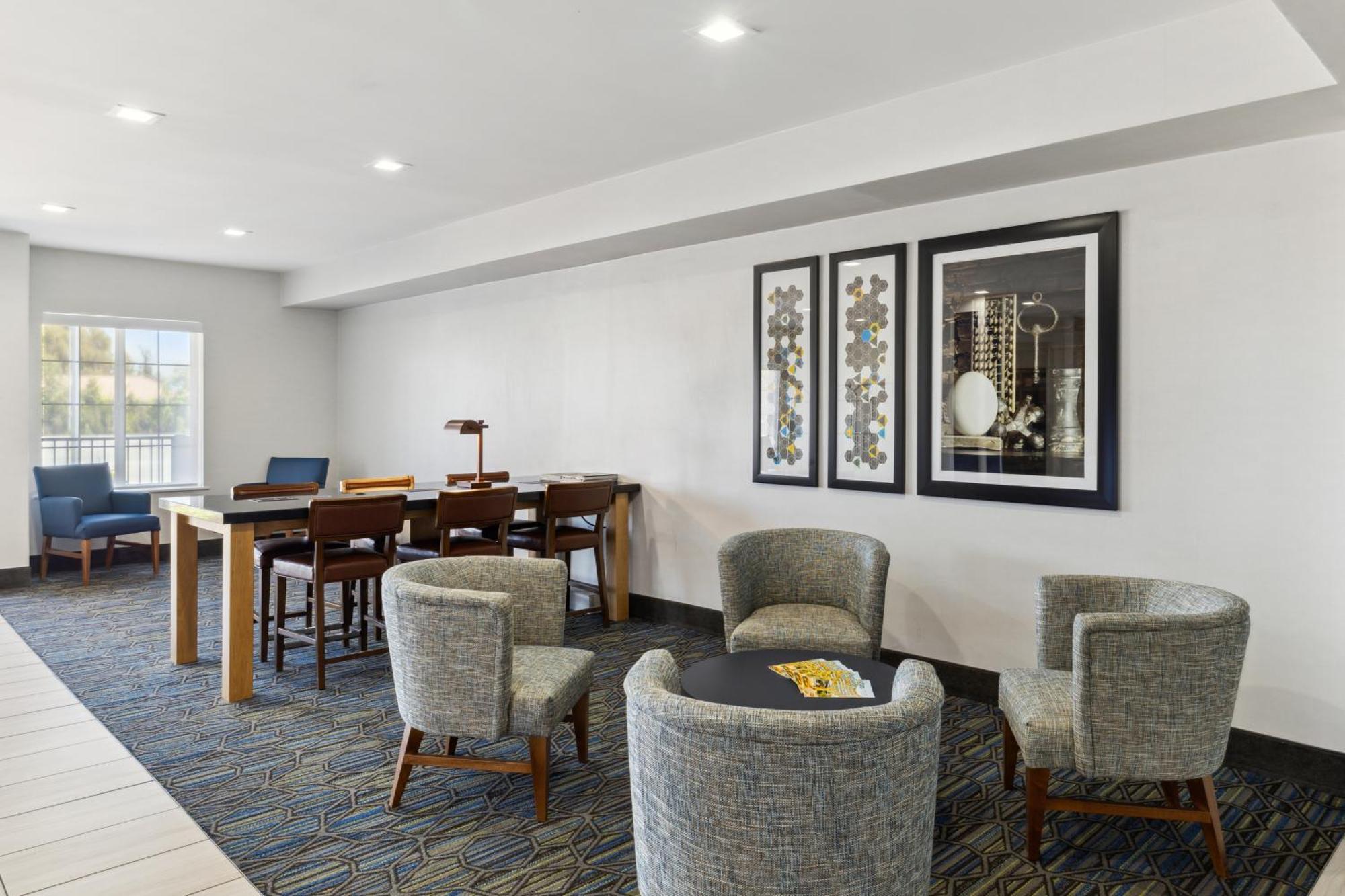 Holiday Inn Express & Suites Mountain View Silicon Valley By Ihg Exterior foto
