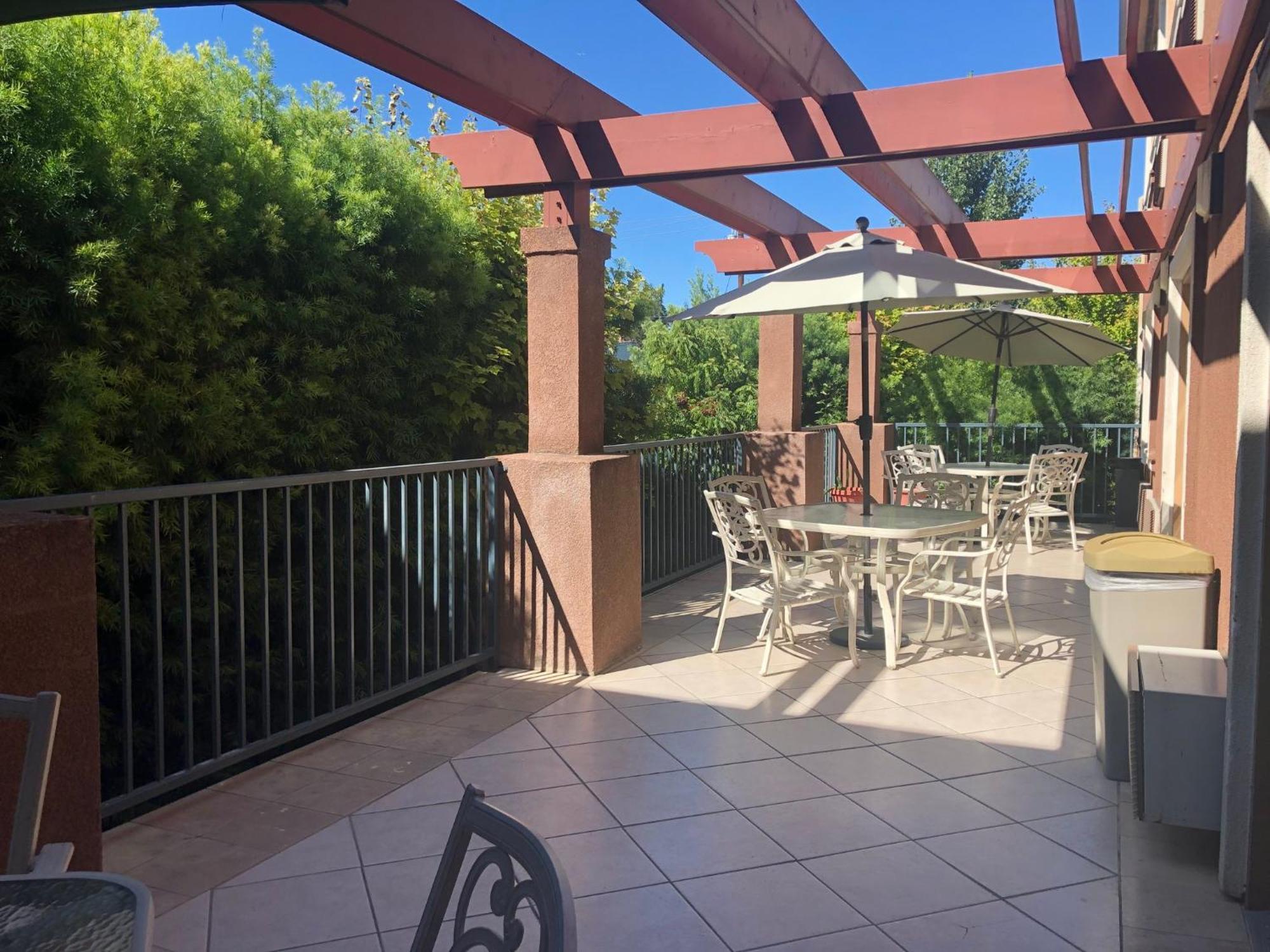 Holiday Inn Express & Suites Mountain View Silicon Valley By Ihg Exterior foto